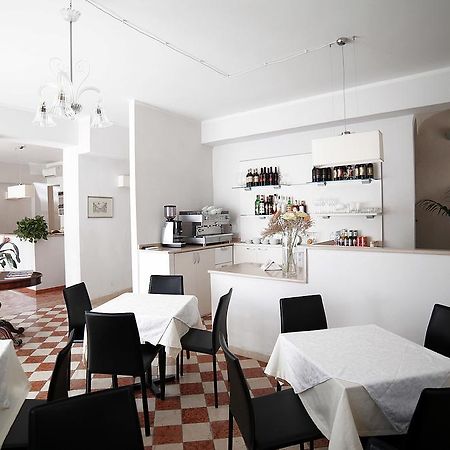 Albergo Giugni Prato  Bagian luar foto